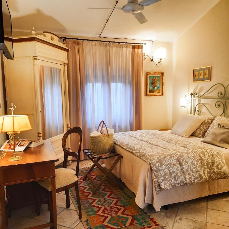 Boutique Hotel Fox'S Inn San Giustino Valdarno Exterior foto