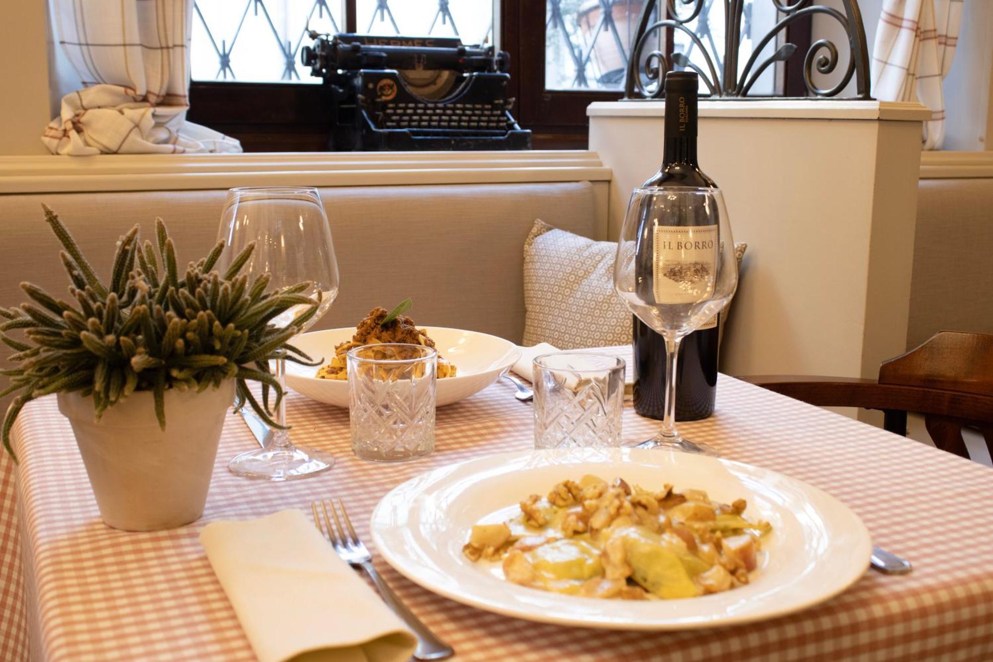 Boutique Hotel Fox'S Inn San Giustino Valdarno Exterior foto